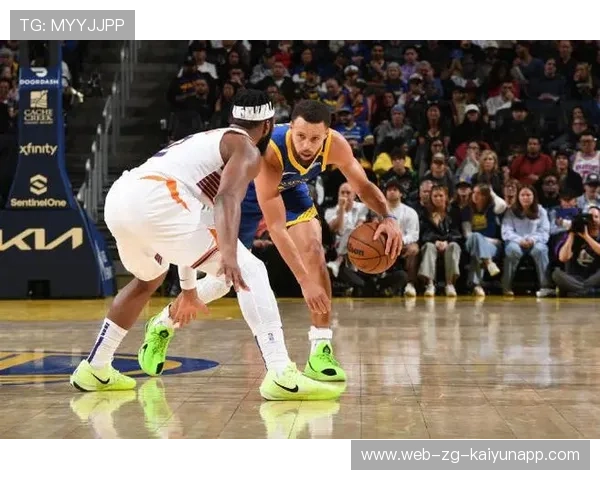 勇士反击成功，库里带队轻松战胜太阳，库里35分勇士惜败开拓